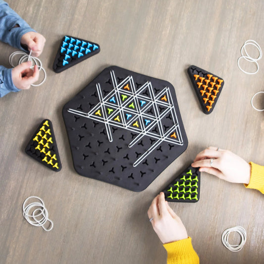 PullNPlay™ – Stretch. Snap. Strategize