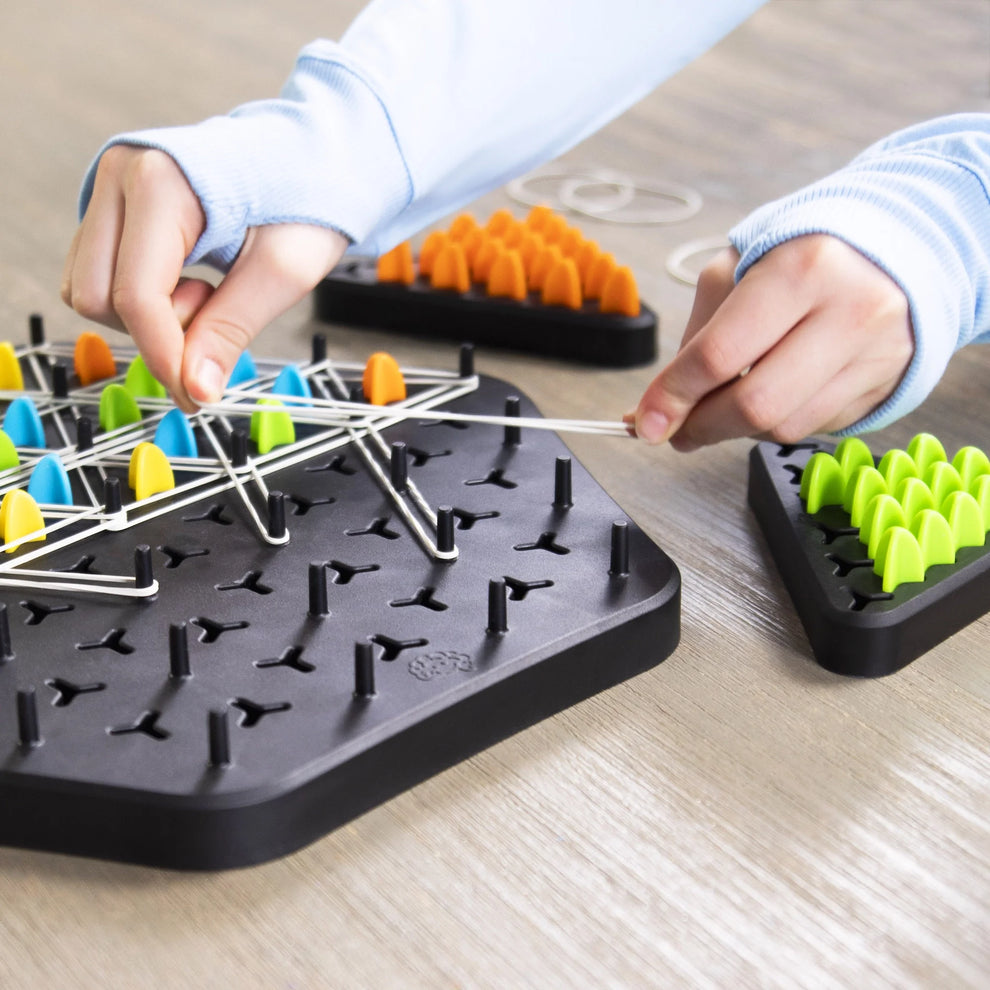 PullNPlay™ – Stretch. Snap. Strategize