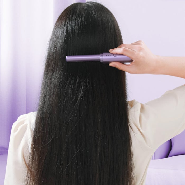 Latest Hairdressing Comb